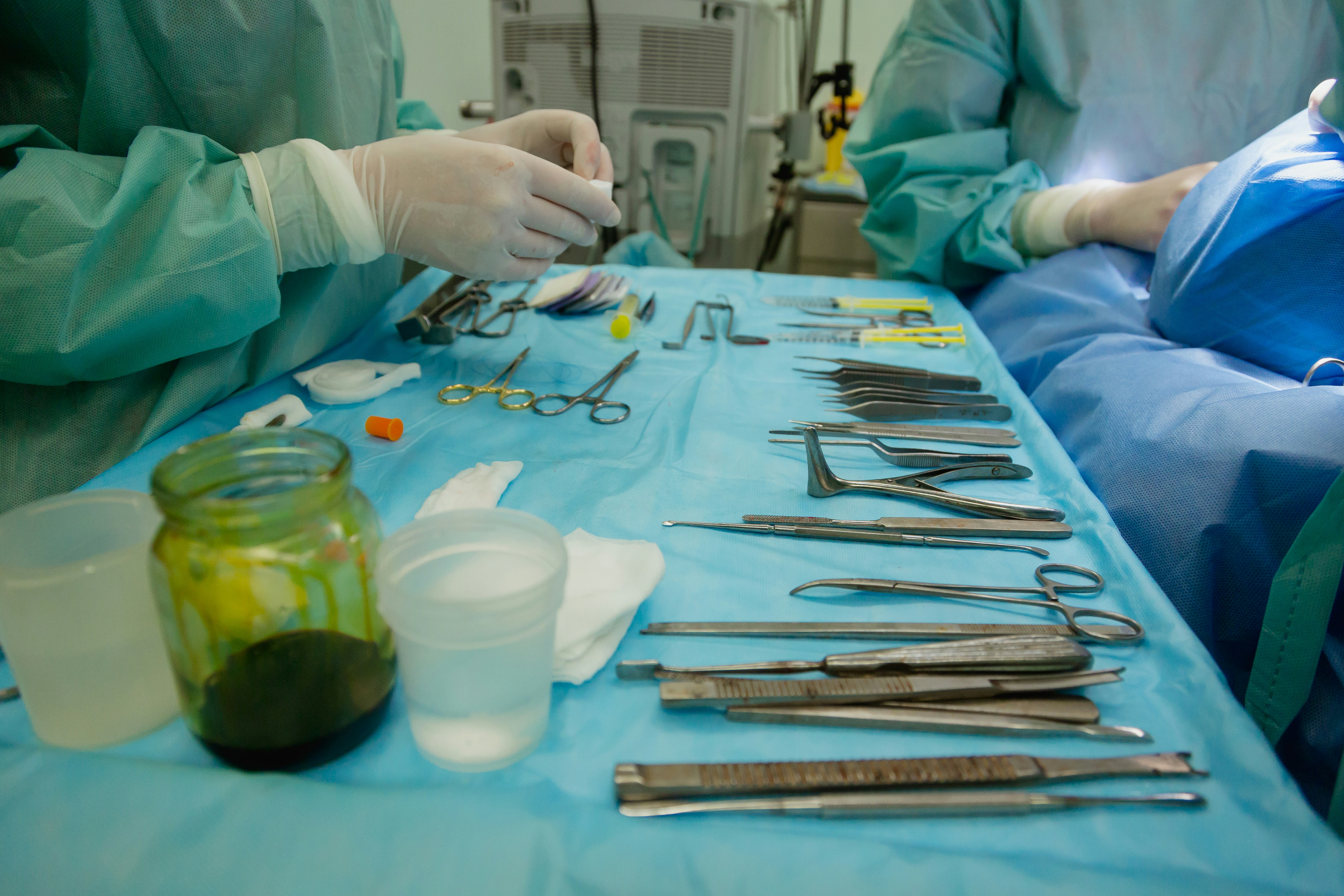 surgical tech skills and instruments